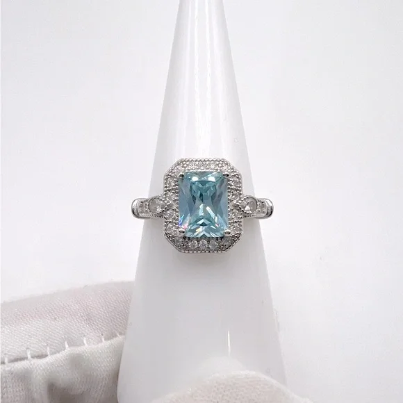 .925 Sterling Silver Aquamarine Cz Ring - Picture 6 of 16